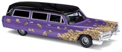 Busch 42923 Cadillac Station Wagon Purple Skulls