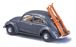 Busch 52965 HO 1955 Volkswagen Beetle with Oval Rear Window & Ski Rack Assembled Gray