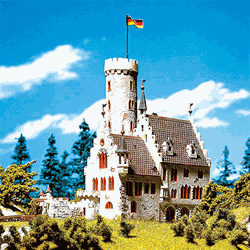 Faller 232242 N Castle w/Moat Kit