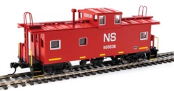 Walthers 8775 HO International Wide-Vision Caboose Norfolk Southern #555538