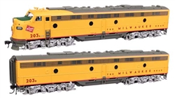 Walthers 42951 HO EMD E9A E9B LokSound 5 Sound & DCC Milwaukee Road #203A 203B