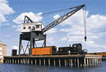 Walthers 3067 HO Pier & Traveling Crane Kit